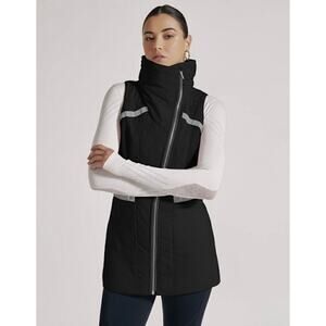Blanc Noir Women’s Size Medium Black Reflective Elongated Puffer Vest MSRP $179